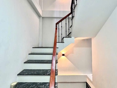 Bán nhà dương văn bé 5 tầng long lanh dân xây kinh doanh nhỏ 30M ra phố hai bà trưng 3