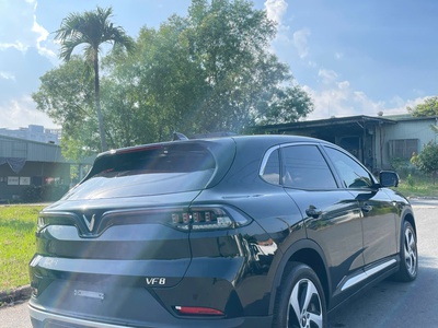 Bán VINFAST vf8 eco đời 2023 9