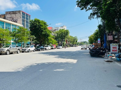 Mặt đường Đà Nẵng - 108m2 - ngang 4,3m - 2 tầng - vỉa hè rộng - giá bán hợp lý 13 tỷ 1