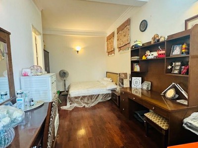 Nhà Nguyễn Lương Bằng 42m2  SD 64m2  x 4T Lô góc gần phố Ô tô đỗ cổng Nhà thoáng Kinh doanh 12.x tỷ 0