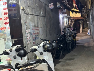 Do không có người làm cần sang nhượng quán cơm rang, bún bò huế tại cổ nhuế 4