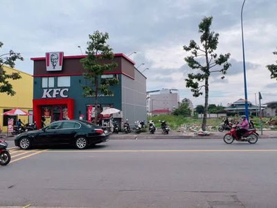 Bán đất mặt tiền đường 24x80m giá 145 tỷ đường lê thị hà 0