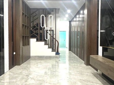 Bán nhà mới trung tâm việt hưng - lô góc 51m 5 tầng nhỉnh 8 tỷ 0