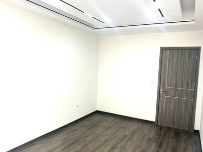 Bán nhà mới trung tâm việt hưng - lô góc 51m 5 tầng nhỉnh 8 tỷ 2