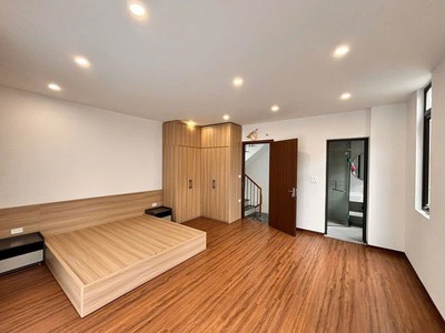 Việt hưng, long biên - oto đỗ cửa - lô góc thoáng sáng - giá chỉ 9 tỷ chẵn 1