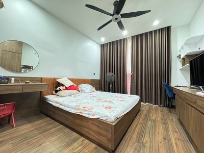 Nhỉnh 2x tỷ - nhà thượng thanh 75m2, 7t, mặt tiền 8m, vỉa hè, kinh doanh, văn phòng 4