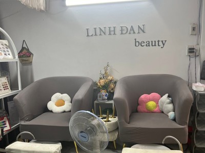 Do lý do cá nhân e cần sang gấp tiệm nail tâm huyết 3