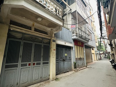 Chỉ 13 tỷ nhà ngõ 12 bồ đề 58m, mt 5m7 vuông vắn oto tránh thông kinh doanh. lh 0936123469 0