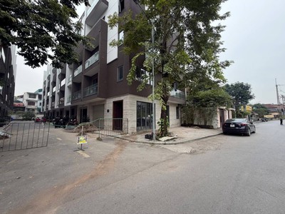 Liền kề ngọc lâm, 82m x 6 tầng, mặt tiền 8m, gần mipec, đối diện trục đại lộ cảnh quan sông hồng 0