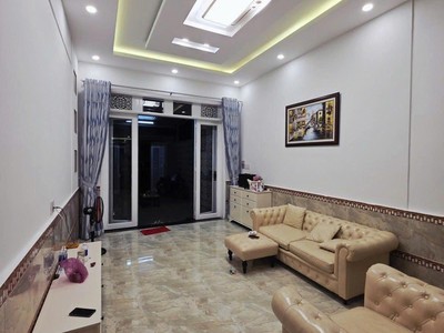 Bán nhà mặt tiền đường lê ngân, phường 12 tân bình   5x16  2 tầng 0