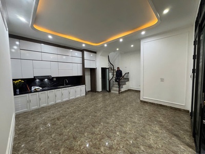 Cho thuê nhà ngõ kim mã, 58m  x 5 tầng, 4pn, 4wc, 19 triệu 1