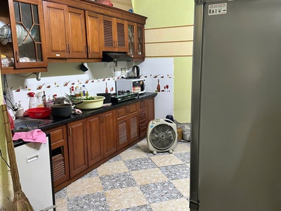 Cho thuê nhà ngõ 279 hoàng mai, 4 tầng, 45m , 5 pn, 15 triệu 4