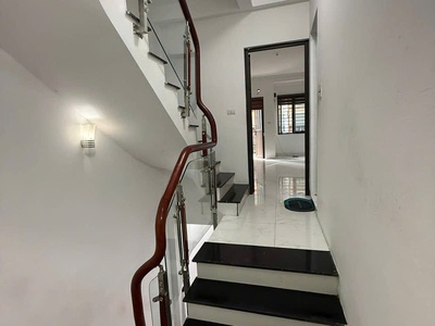 Cho thuê nhà ngõ mậu lương, 30m x 4 tầng, 3pn, 4wc, 9 triệu 3