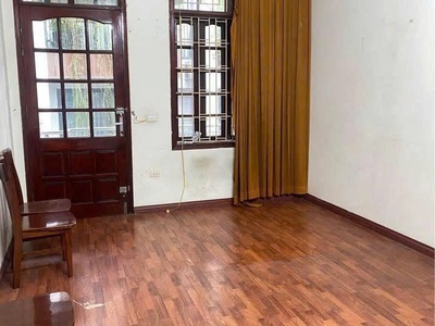 Ngõ 168 nguyễn lân, thanh xuân 70m  x 4 tầng, 3pn, 4wc, 12 triệu 3