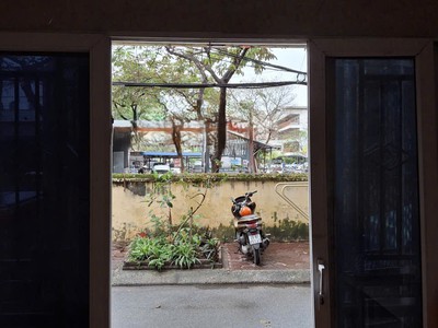 Cho thuê nhà nguyễn phong sắc, 50m2 x 4 tầng, 20 triệu 1