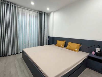 Nhà đẹp cự khối,mặt ngõ ô tô vào nhà- lô góc xây độc lập,15m ô tô tránh, cv hồ điều hoà, 38m 5 tầng 2