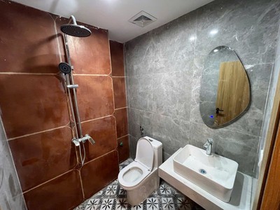 Nhà mới dân xây độc lập full nội thất đức giang 55m2 x 3 tầng 8.4 tỷ long biên. 3