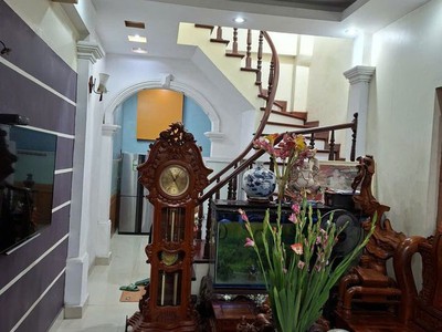 Bán nhà riêng thượng thanh-long biên 44m2 x 4 tầng x 8.3 tỷ long biên hà nội. 0