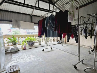 Bán nhà giang văn minh 44m2. 4 tầng.  mặt tiền 4.4m. giá 34 tỷ ba đình hà nội 4