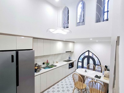 Nhà đẹp full nội thất ô tô đỗ cửa phố trạm 34m2 x 6 tầng 10.5 tỷ long biên hà nội. 3