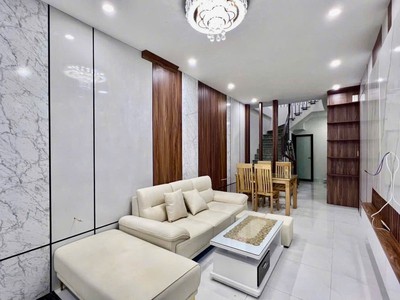 Nhà mới full nội thất 4 tầng  nguyễn sơn- long  41m2 x 8.85 tỷ long biên-hà nội. 3