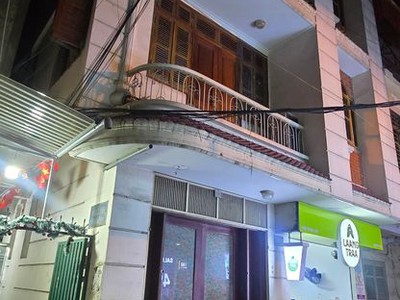 Bán nhà đông các 54m2. 4 tầng. mặt tiền 6.3m. giá  31.5 tỷ đống đa hà nội 1