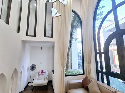 Nhà đẹp full nội thất ô tô đỗ cửa phố trạm 34m2 x 6 tầng 10.5 tỷ long biên hà nội. 0