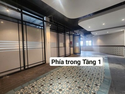 Cho thuê nhà mặt tiền vị trí kinh doanh  khu bàn cờ nha trang. 2