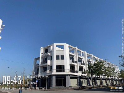 Cả đất cả nhà mặt đường nguyễn đổng chi, nam hồng lĩnh, hà tĩnh 155m2 chỉ 39,5 triệu/m2, sổ đỏ lâu 4