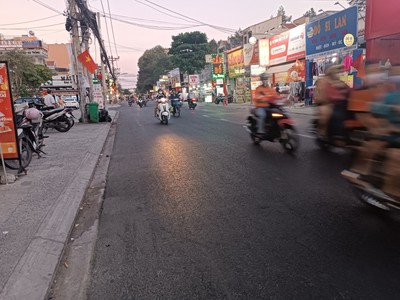 Bán nhà mặt tiền 5 tầng 6x22m giá 13,7 tỷ đường tô ký 1