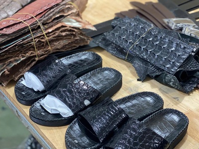 Đồ da thật, hàng có sẵn   quà tặng sang trọng, bền đẹp với thời gian 3