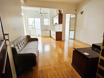 Bán chcc f4 trung kính, sđ 82 m2 - tầng trung - 2 pn   2wc   3 logia - 7.2 tỷ. 0