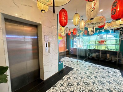 Bán nhà mp hàng cót, sđ 200m , 6 tầng, mt 17m, lô góc, cho thuê 10.000 usd/tháng 2