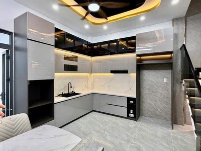 Bán nhà đẹp từng chi tiết giá nhỉnh 5 tỷ- đường huỳnh tấn phát 3