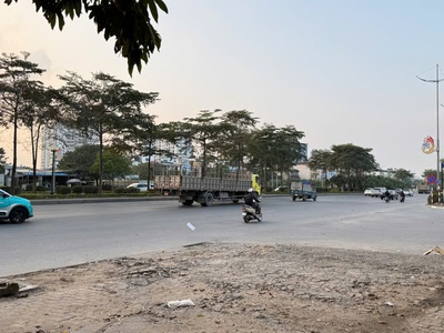 Nhà mặt phố lý sơn- kinh doanh đỉnh 7 tầng 55m2 x 27.5 tỷ.long biên - hà nội. 0