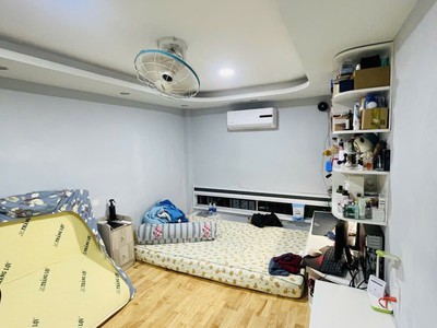 Bán nhà phú nhuận,15m ra hxh nguyễn kiệm,3 tầng,40m2, 4pn, giá 5 tỷ8 2