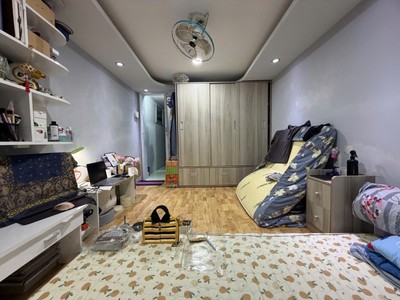 Bán nhà phú nhuận,15m ra hxh nguyễn kiệm,3 tầng,40m2, 4pn, giá 5 tỷ8 4