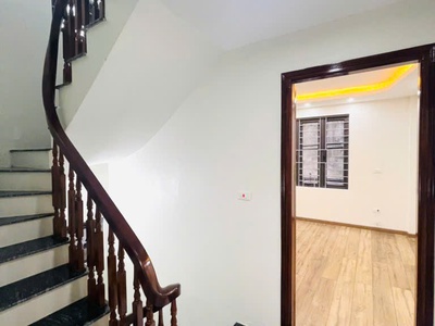 Hà trì lô góc 45m nhà 5 tầng mới xây 9,8 tỷ 1