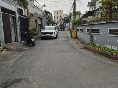 Bán nhà đông hòa 87m2, shr đường xe hơi, gần nhà thi đấu dĩ an,chỉ tính giá đất 1