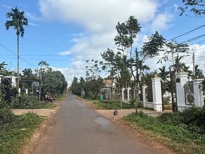 Bán đất mặt tiền nguyễn xuân nguyên   3 lô đẹp, hàng hiếm 0