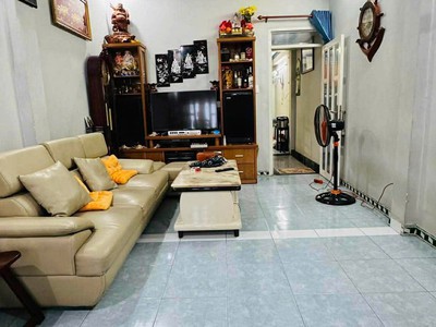 Bình thạnh - gần quận 1 - 6pn - hẻm xe hơi - không quy hoạch - nhỉnh 9 tỷ 0