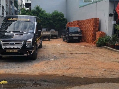 Bán đất chính chủ - 140m2 - mặt tiền 10m - gpxd hâm   trệt 4 lẩu st - ngô đức kế - bình thạnh - phù 4