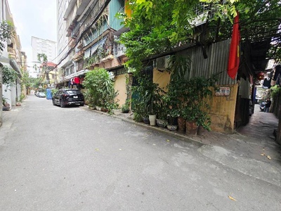 Bán nhà tập thể nguyễn phong sắc cầu giấy dt 48/90m giá 5,55 tỷ ô tô đỗ cửa 4