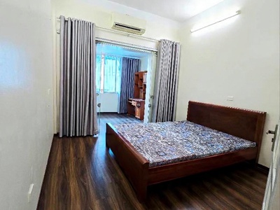 Bán nhà tập thể nguyễn phong sắc cầu giấy dt 48/90m giá 5,55 tỷ ô tô đỗ cửa 2