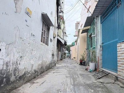 Nhà 2 tầng   dt 68m2   trường chinh   tây thạnh tân phú   sát metro số 2    nhỉnh 5 tỷ 3