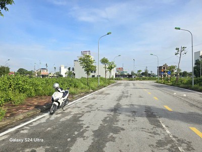 Bán lô đất biệt thự Thiên Phú, ph Tứ Minh, TP HD, 198m2, mt 12m, vị trí đẹp, giá 4x tr/m2 1