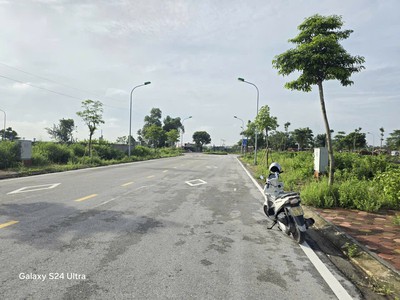 Bán lô đất biệt thự Thiên Phú, ph Tứ Minh, TP HD, 198m2, mt 12m, vị trí đẹp, giá 4x tr/m2 2