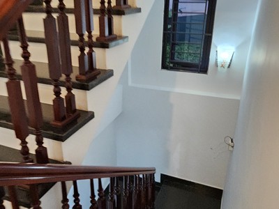 Cần bán nhà 3 tầng ngõ phố Cầu Cốn chỉ 2,79 tỷ 2