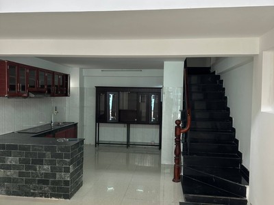 Cho thuê nhà nguyên căn đường số 10 Linh Chiểu Thủ Đức 3PN 3WC giá 10tr 2