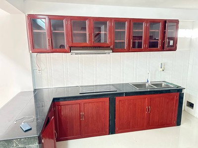 Cho thuê nhà nguyên căn đường số 10 Linh Chiểu Thủ Đức 3PN 3WC giá 10tr 3